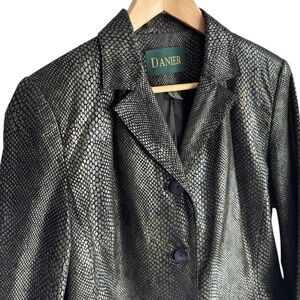 Danier Leather Snakeskin Print Blazer Jacket Sz M Green Button Up Sexy Stylish